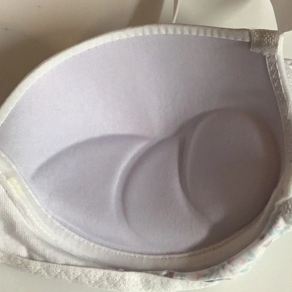 Massam Size Medium White Floral Print Padded Underwire Bra. Made in Brazil. New.